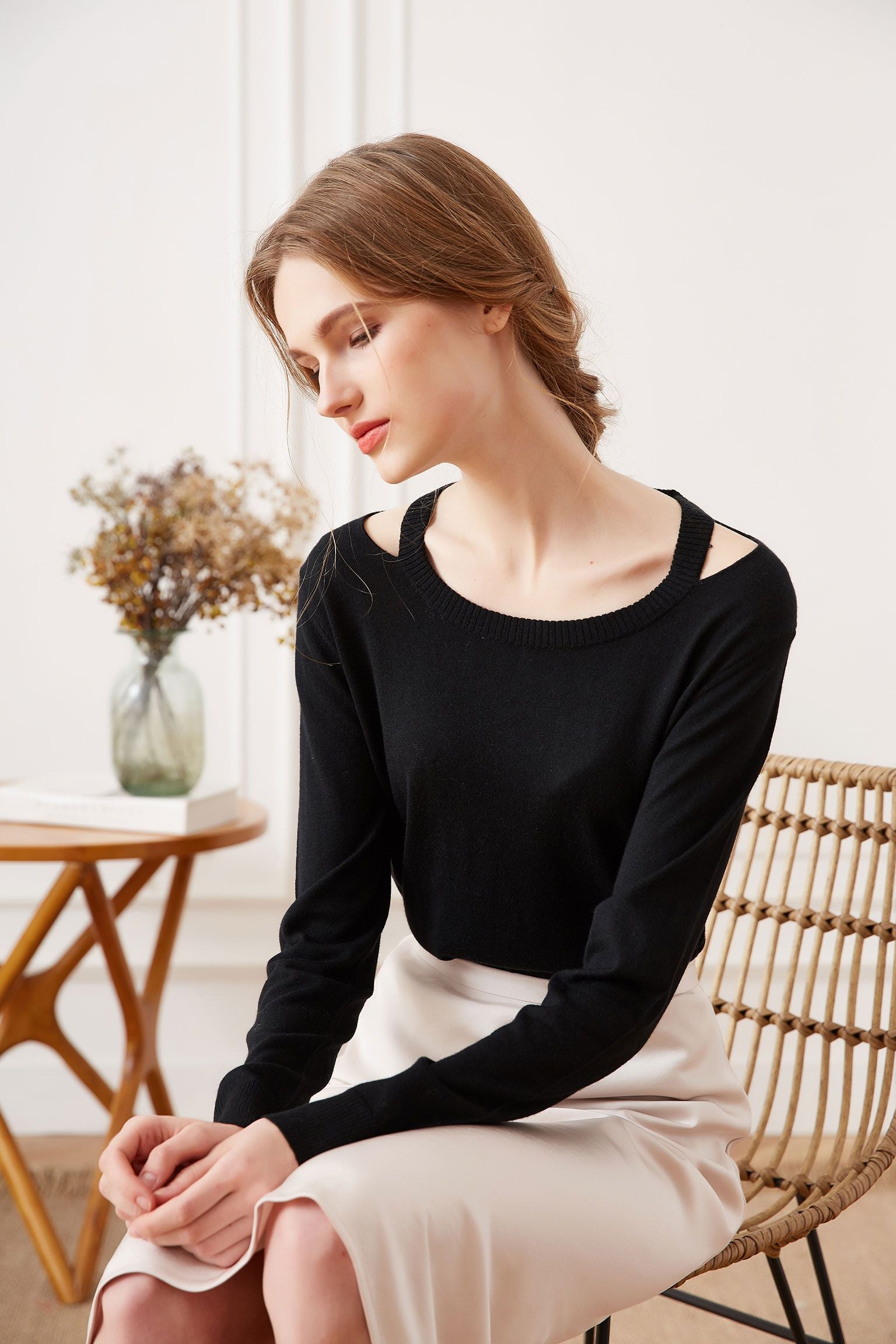 Off-shoulder Silk Cashmere Sweater, Black