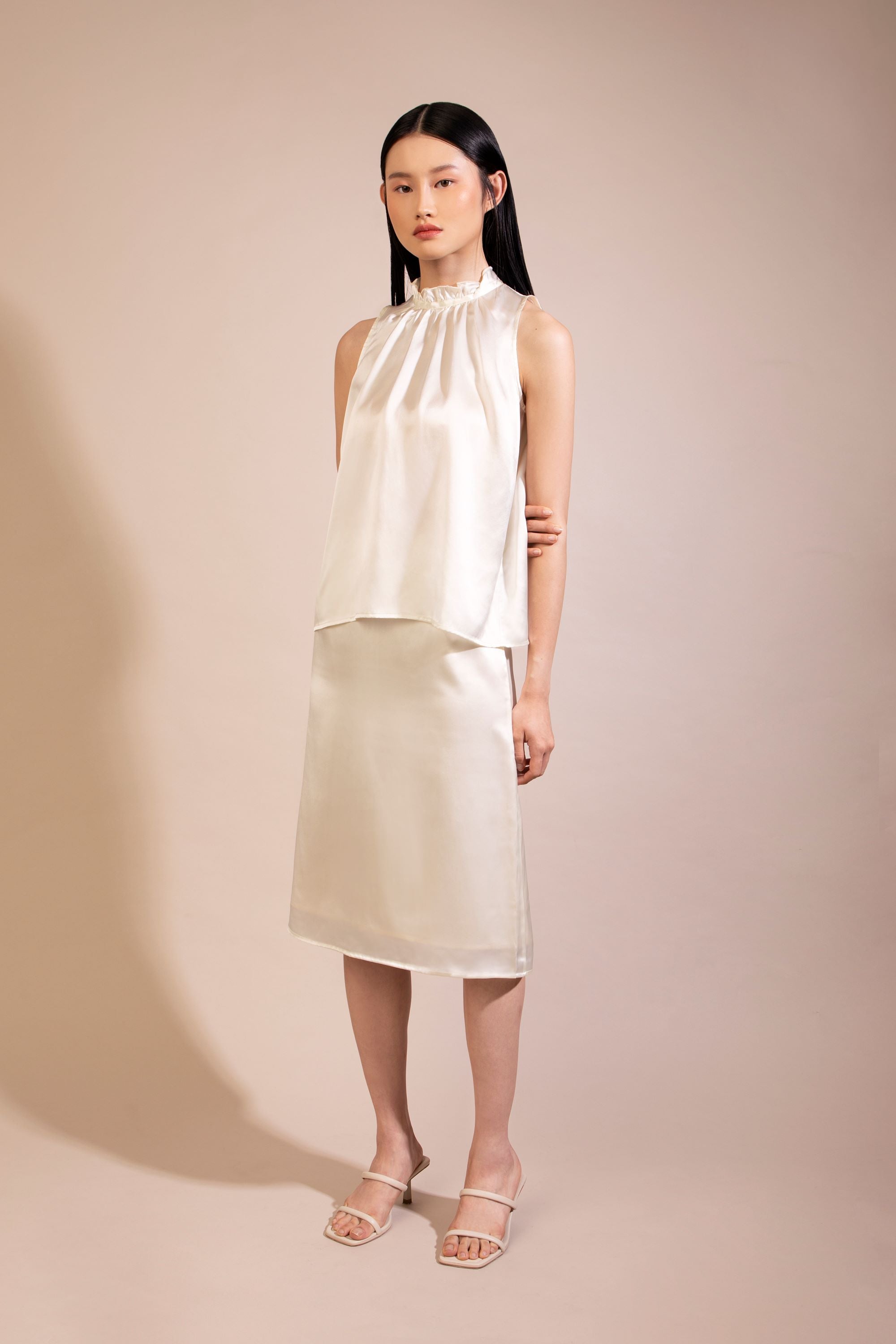 Silk Sleeveless Top with Ruffled Collar, White