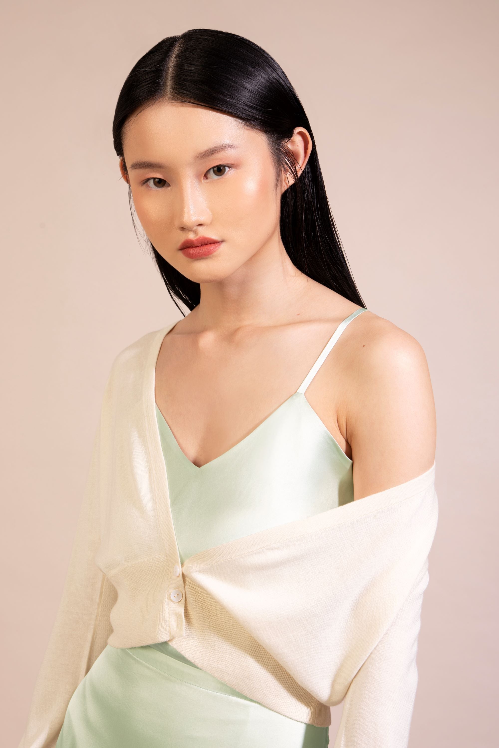 Superfine Cashmere Crop Cardigan, White